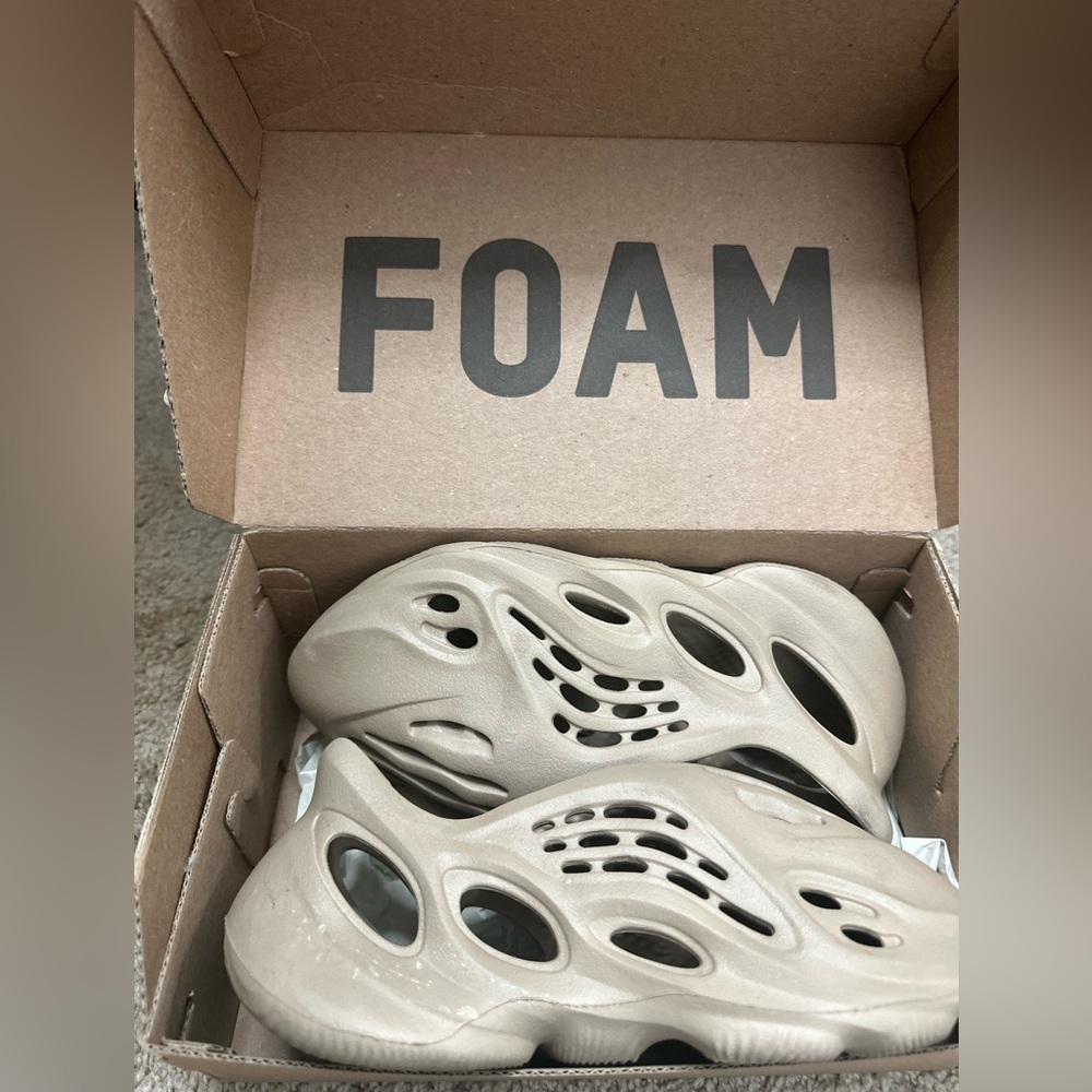 Yeezy foam runners